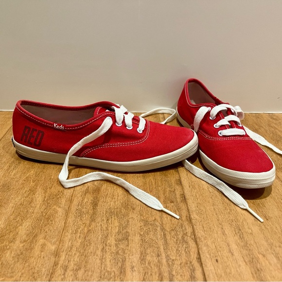 RED Taylor Swift x keds size 7 - Picture 4 of 4